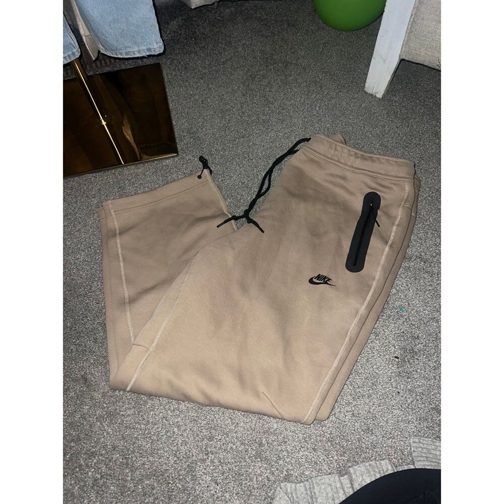 Nike men's tech‎ fleece joggers in khaki size XXL